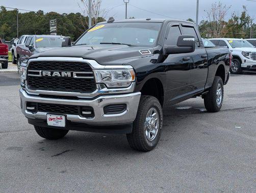 2024 RAM 2500 Tradesman Crew Cab 4x4 6'4' Box
