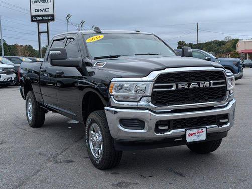 2024 RAM 2500 Tradesman Crew Cab 4x4 6'4' Box
