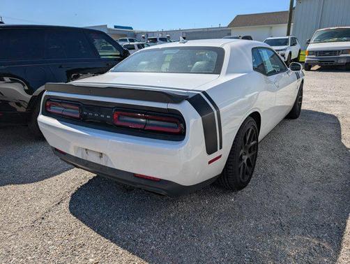 2016 Dodge Challenger R/T Scat Pack