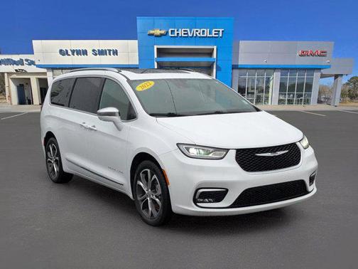 2022 Chrysler Pacifica L