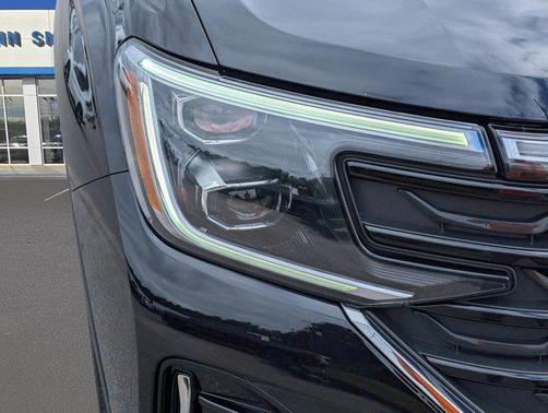 2024 Volkswagen Atlas 2.0T SEL Premium R-Line 4MOTION