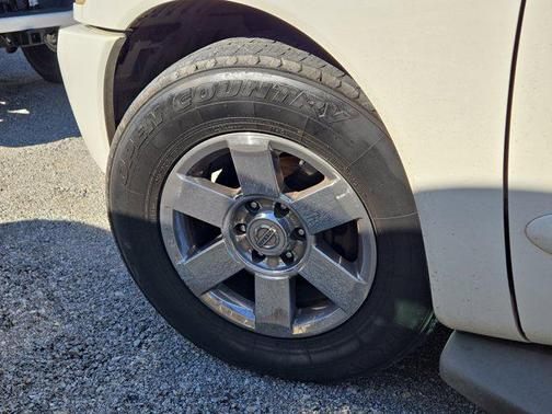 2007 Nissan Armada LE