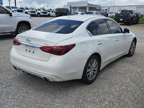 2018 INFINITI Q50 Base
