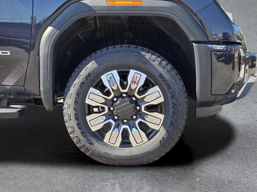2025 GMC Sierra 3500 Denali