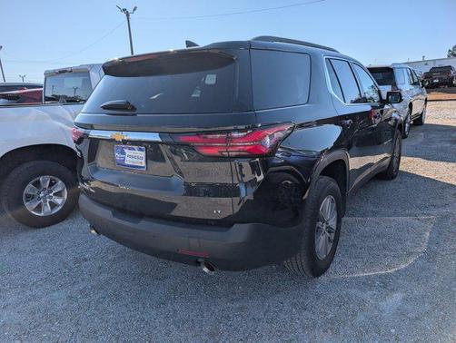 2022 Chevrolet Traverse LT Leather