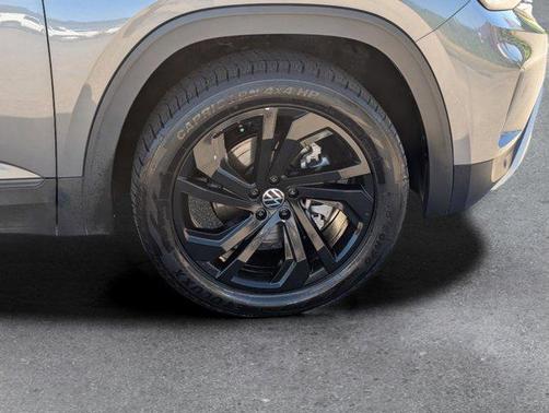 2022 Volkswagen Atlas 3.6L SE w/Technology