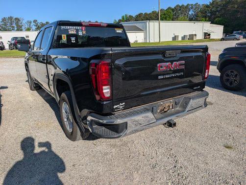 Onyx Black 2025 GMC Sierra 1500 SLE