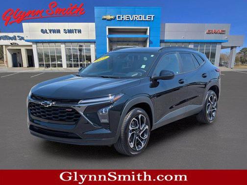 Mosaic Black Metallic 2025 Chevrolet Trax FWD 2RS