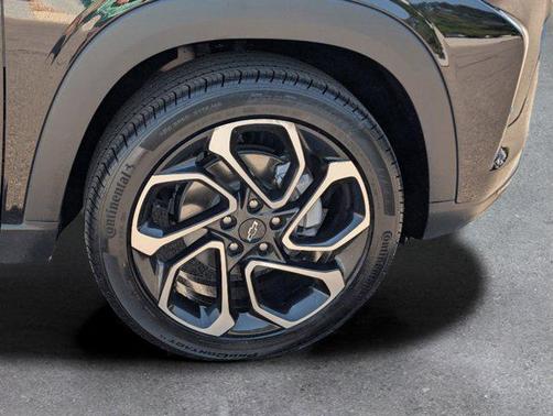 Mosaic Black Metallic 2025 Chevrolet Trax FWD 2RS