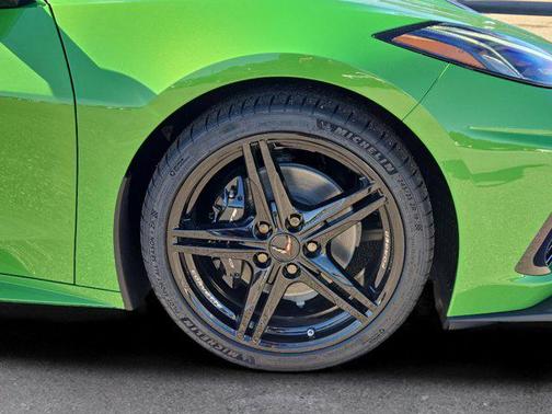 2026 Chevrolet Corvette Stingray w/2LT