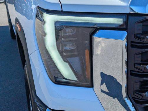 2026 GMC Sierra 2500 Base