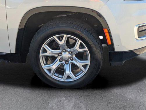 2022 Jeep Wagoneer Series II 4x2