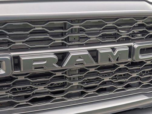2024 RAM 2500 Tradesman Crew Cab 4x4 6'4' Box