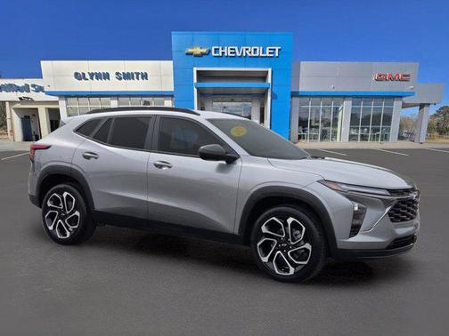Sterling Gray Metallic 2025 Chevrolet Trax FWD 2RS