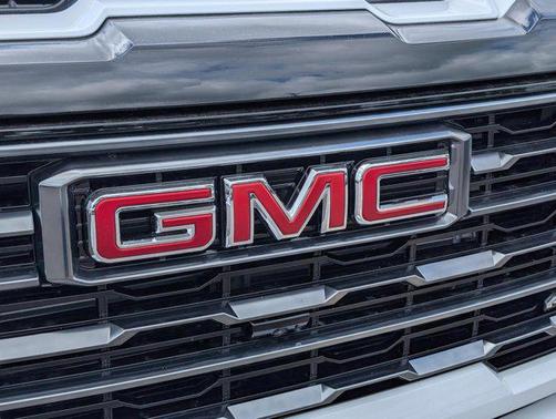 2025 GMC Sierra 2500 AT4