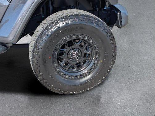 2022 Jeep Gladiator Willys 4x4