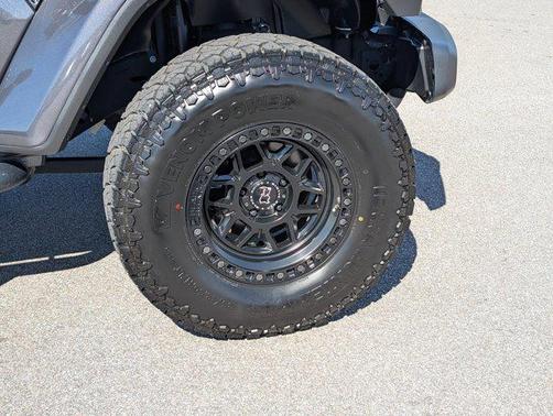 2022 Jeep Gladiator Willys 4x4