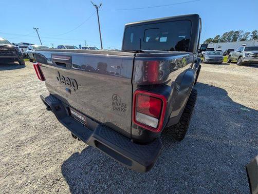 2022 Jeep Gladiator Willys 4x4