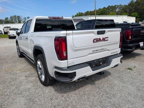 White Frost Tricoat 2022 GMC Sierra 1500 Denali