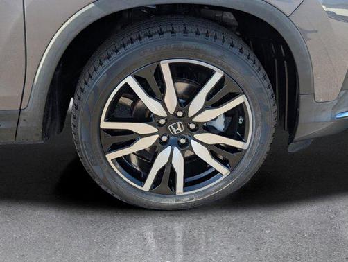 2021 Honda Pilot Touring 8-Passenger