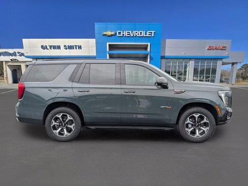 2025 GMC Yukon 4WD AT4