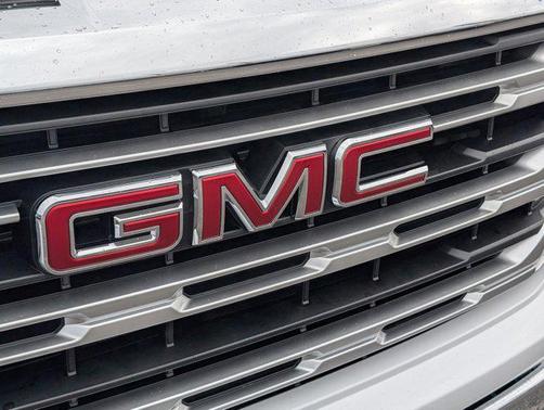 Summit White 2026 GMC Sierra 1500 SLE