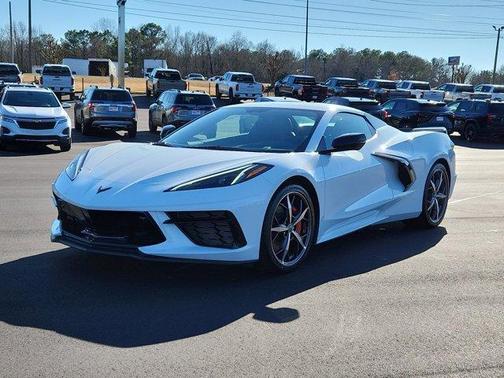 Photo 2 of 31 of 2023 Chevrolet Corvette Stingray w/2LT
