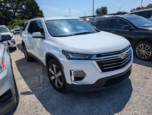 2022 Chevrolet Traverse LT Leather