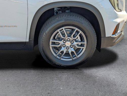 2026 GMC Acadia FWD Elevation