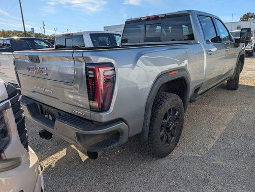 2024 GMC Sierra 2500 AT4