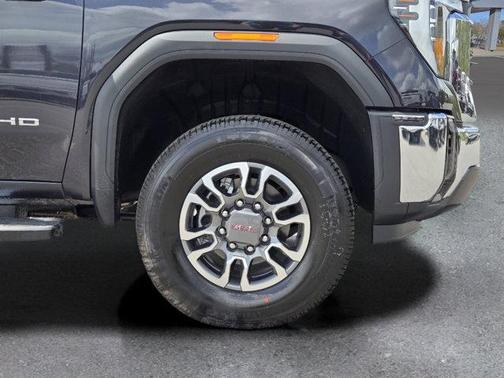 2025 GMC Sierra 2500 SLT