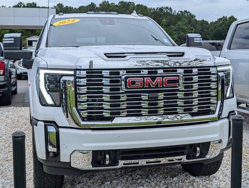 2024 GMC Sierra 2500 Denali