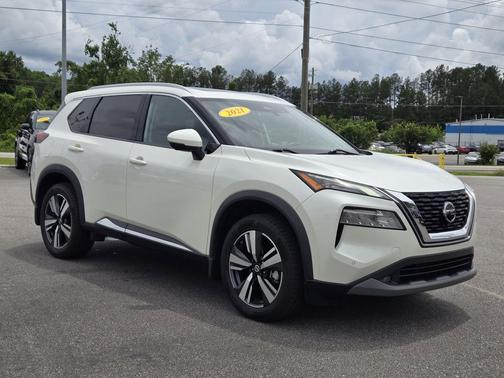 Pearl White Tricoat 2021 Nissan Rogue SL