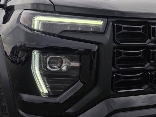Onyx Black 2025 GMC Canyon Elevation