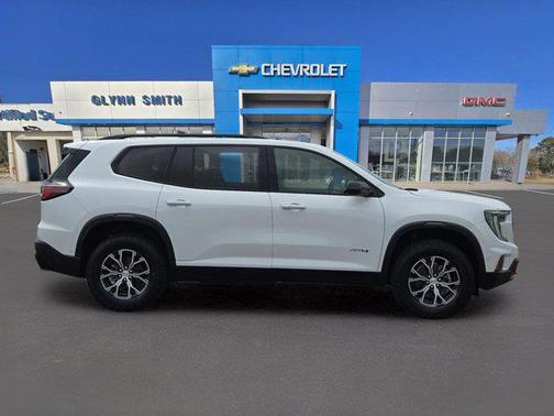 2026 GMC Acadia AWD AT4