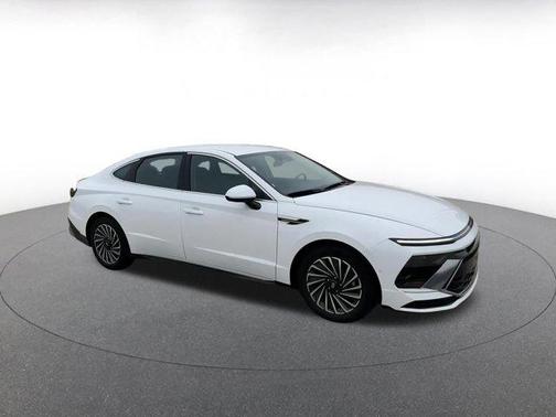 2024 Hyundai SONATA Hybrid SE