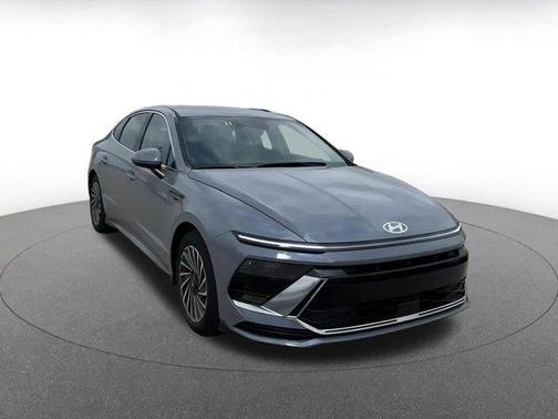 2024 Hyundai SONATA Hybrid SE