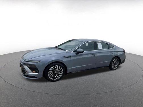 2024 Hyundai SONATA Hybrid SE