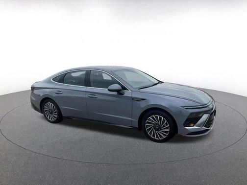 2024 Hyundai SONATA Hybrid SE