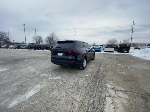 2025 Toyota Grand Highlander XLE