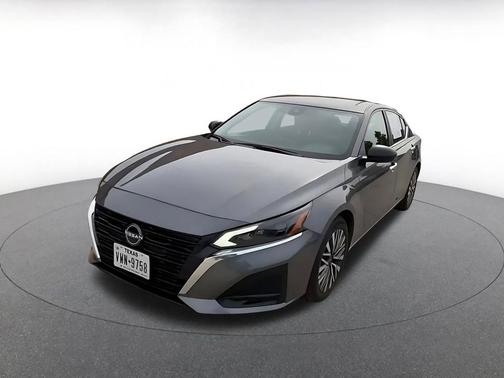 Gun Metallic 2025 Nissan Altima SV FWD