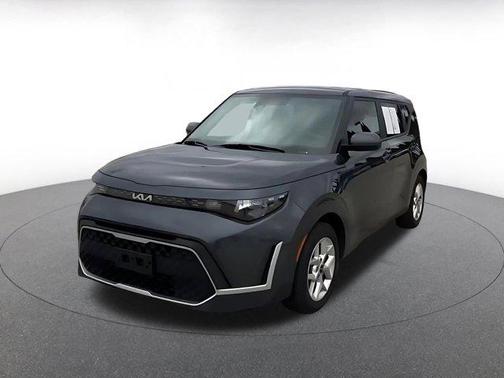 Gravity Gray 2025 Kia Soul LX