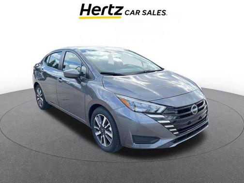 Gun Metallic 2025 Nissan Versa 1.6 SV