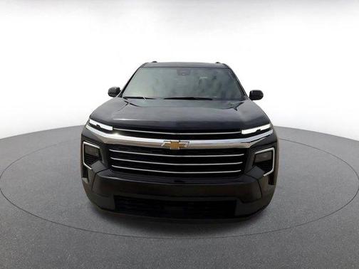 Mosaic Black Metallic 2025 Chevrolet Traverse LT