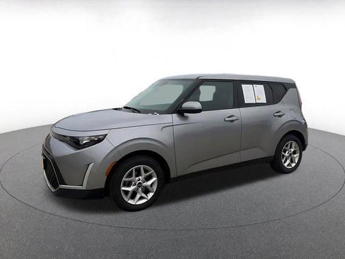Steel Gray 2024 Kia Soul LX
