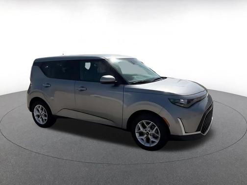Steel Gray 2025 Kia Soul LX