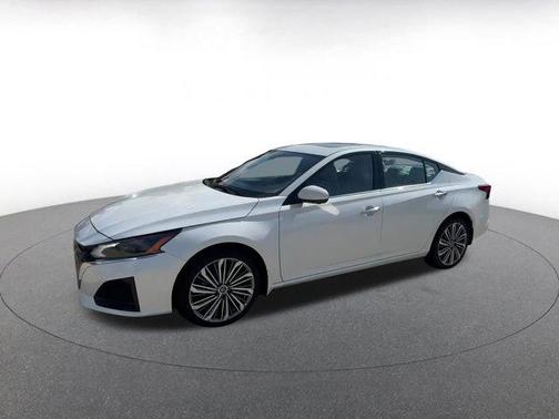 2024 Nissan Altima 2.5 SL