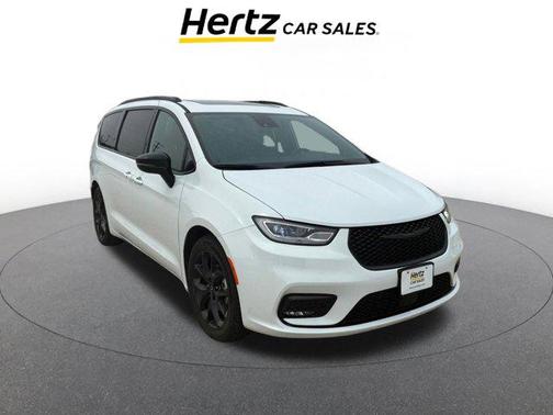 Bright White Clearcoat 2025 Chrysler Pacifica Limited