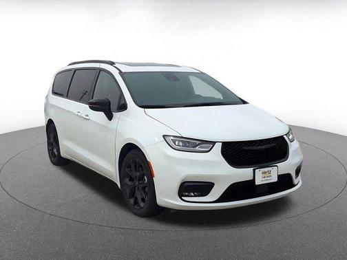 Bright White Clearcoat 2025 Chrysler Pacifica Limited