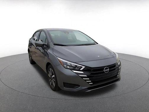 Gun Metallic 2025 Nissan Versa 1.6 SV